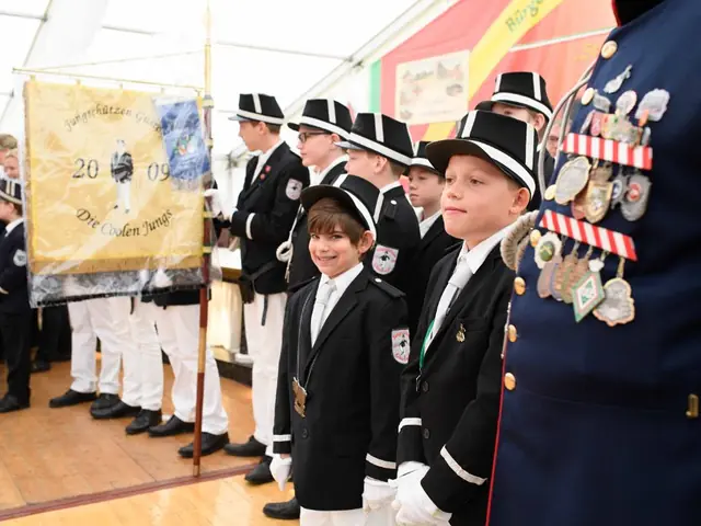 Schützenfest Sonntag Vormittag 2018 – Vorschau 334