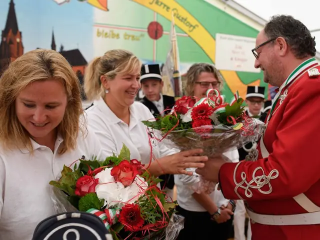 Schützenfest Sonntag Vormittag 2018 – Vorschau 347