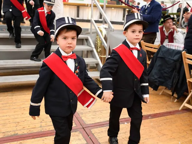 Schützenfest Sonntag Vormittag 2018 – Vorschau 350