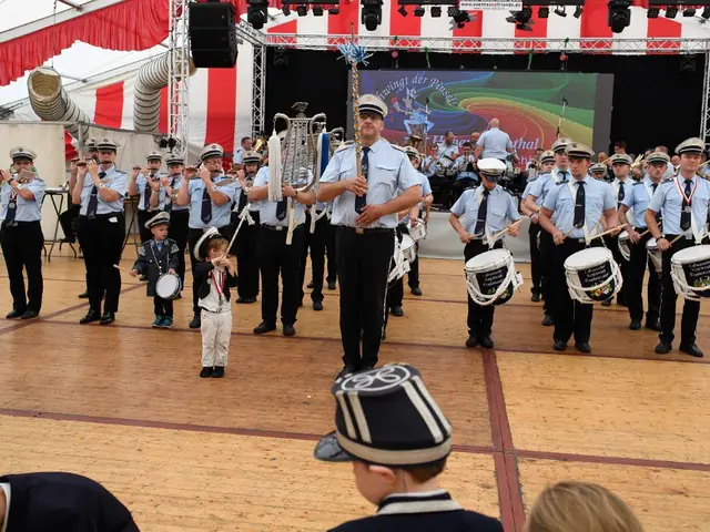 Schützenfest Sonntag Vormittag 2018 – Vorschau 353