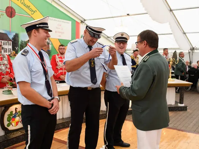 Schützenfest Sonntag Vormittag 2018 – Vorschau 358