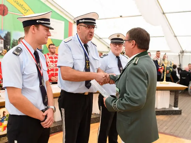 Schützenfest Sonntag Vormittag 2018 – Vorschau 359