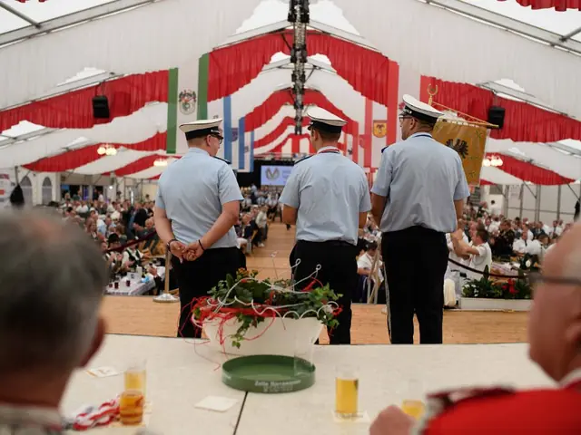 Schützenfest Sonntag Vormittag 2018 – Vorschau 373