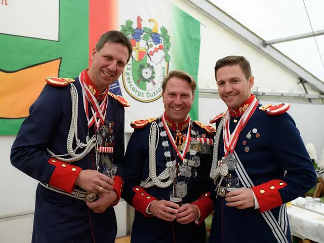 Schützenfest Sonntag Vormittag 2018 – Vorschau 379