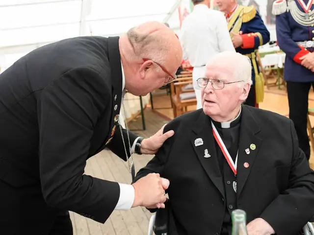 Schützenfest Sonntag Vormittag 2018 – Vorschau 380