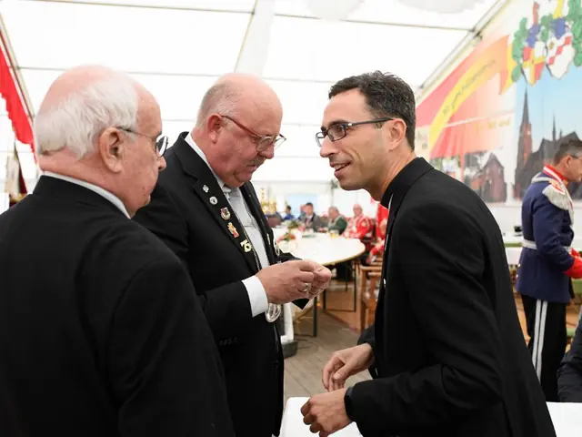 Schützenfest Sonntag Vormittag 2018 – Vorschau 381