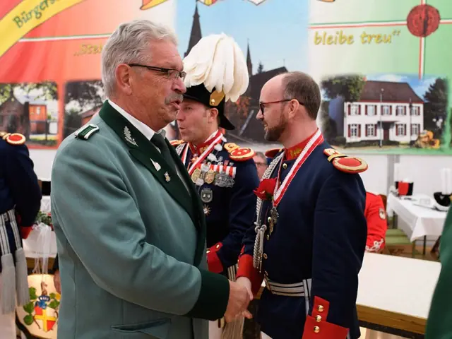 Schützenfest Sonntag Vormittag 2018 – Vorschau 384
