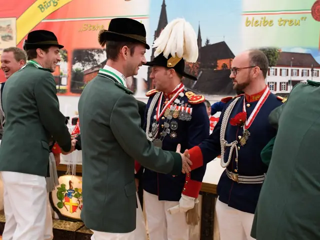 Schützenfest Sonntag Vormittag 2018 – Vorschau 386