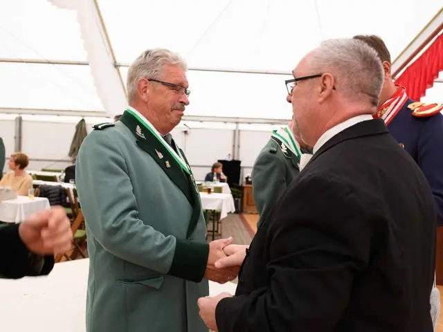 Schützenfest Sonntag Vormittag 2018 – Vorschau 391