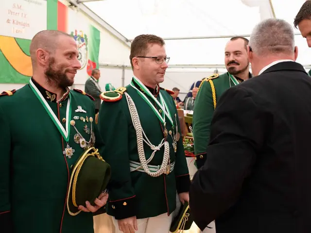 Schützenfest Sonntag Vormittag 2018 – Vorschau 392