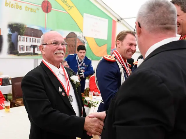 Schützenfest Sonntag Vormittag 2018 – Vorschau 395