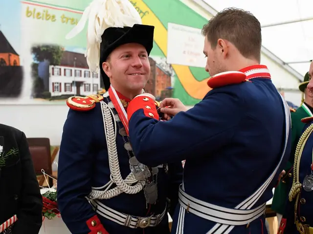 Schützenfest Sonntag Vormittag 2018 – Vorschau 408