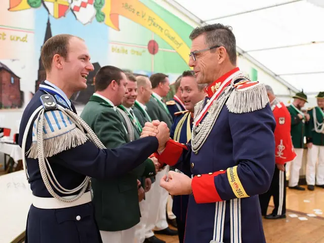 Schützenfest Sonntag Vormittag 2018 – Vorschau 409