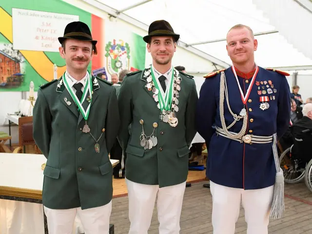 Schützenfest Sonntag Vormittag 2018 – Vorschau 412