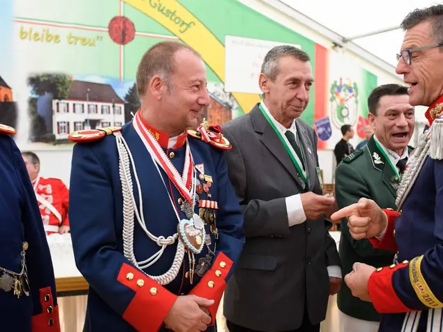 Schützenfest Sonntag Vormittag 2018 – Vorschau 415