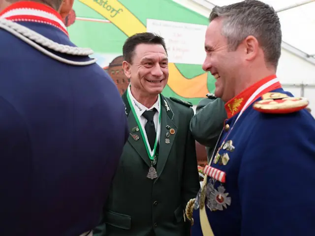 Schützenfest Sonntag Vormittag 2018 – Vorschau 416