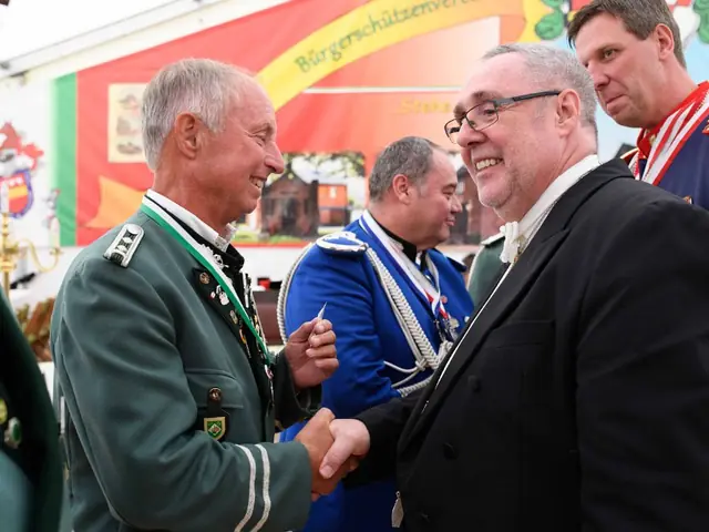 Schützenfest Sonntag Vormittag 2018 – Vorschau 417