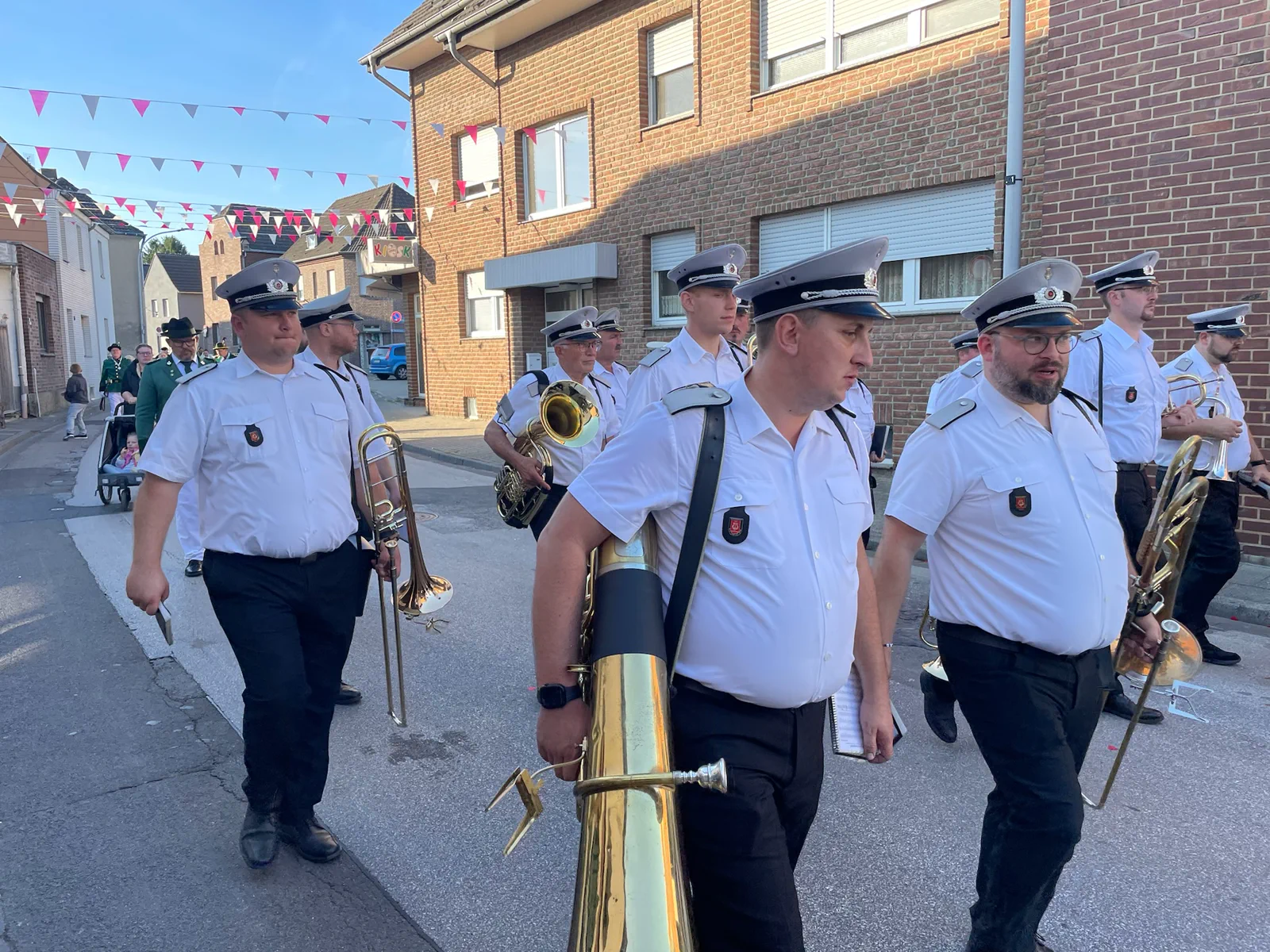 Umzüge & Festsplitter 2025 – Foto 63