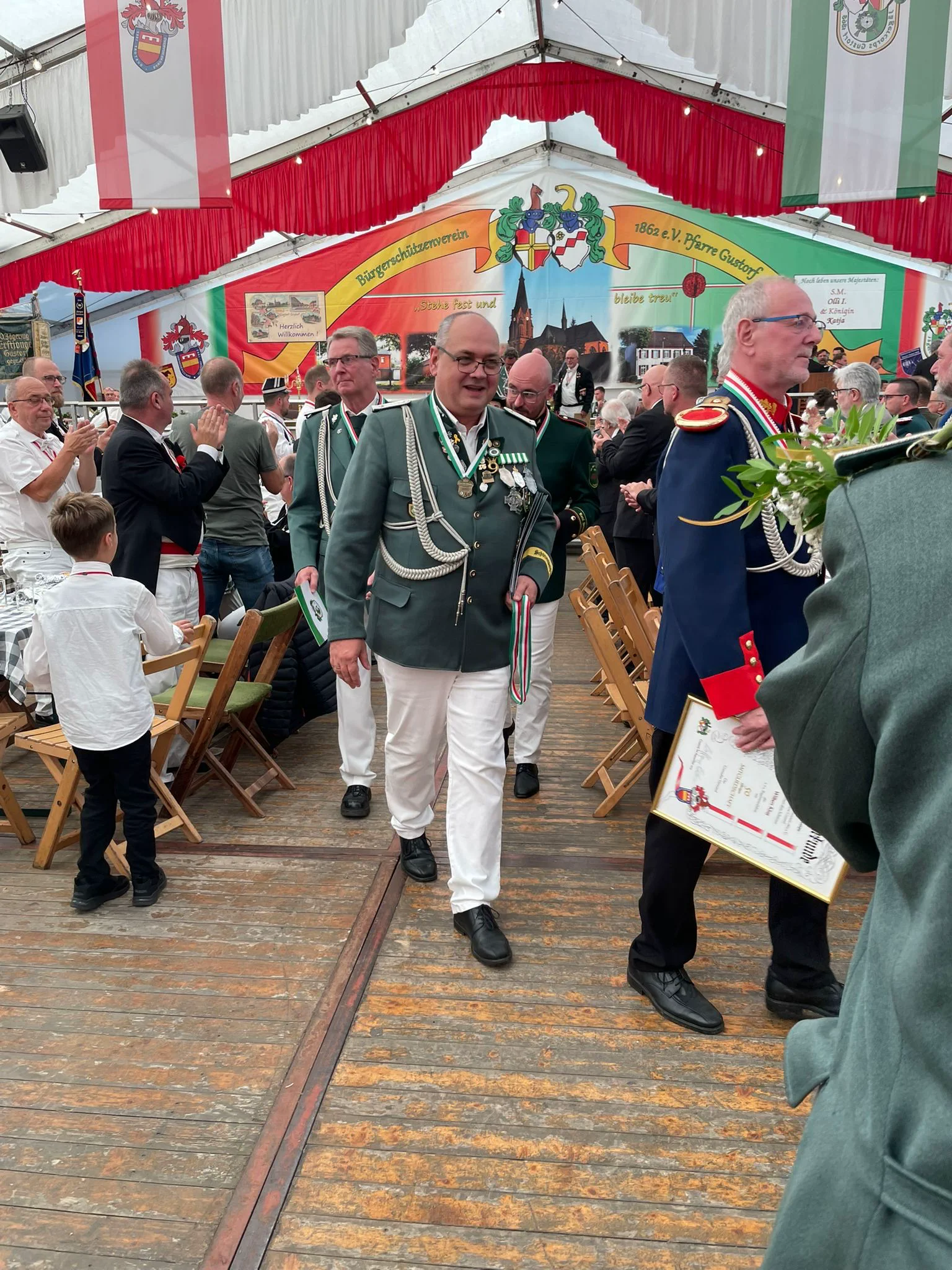 Umzüge & Festsplitter 2025 – Foto 71